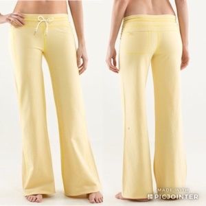 lululemon voyage sweatpant